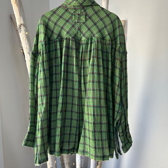 FREE PEOPLE GREEN CARDIFF PLAID TOP - Picture 6 of 9